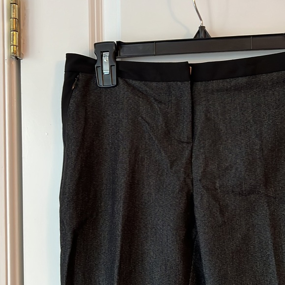 Like new! Gorgeous work pants. So comfy! - Picture 2 of 7